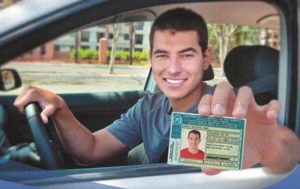 Comprar CNH com Registro - Vendo CNH